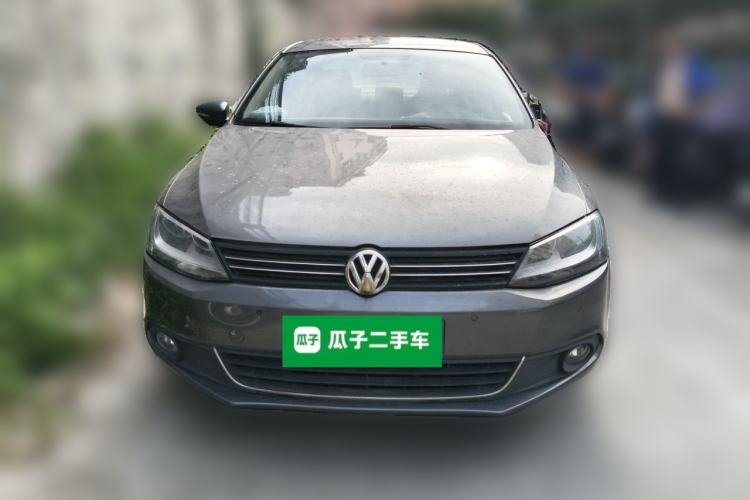 Used Volkswagen Sagitar 2014 Revised Version 1.6L Manual Comfort Edition Front