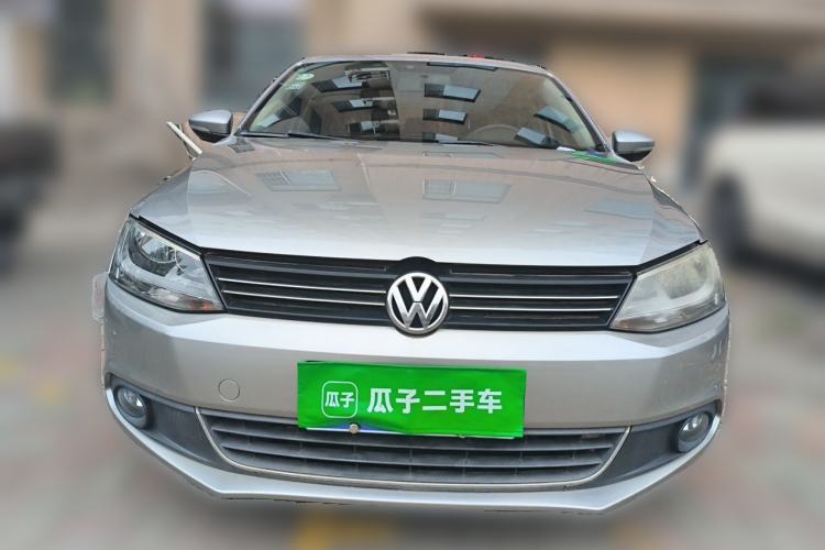 Used Volkswagen Sagitar 2014 Revised Version 1.6L Manual Comfort Edition Front