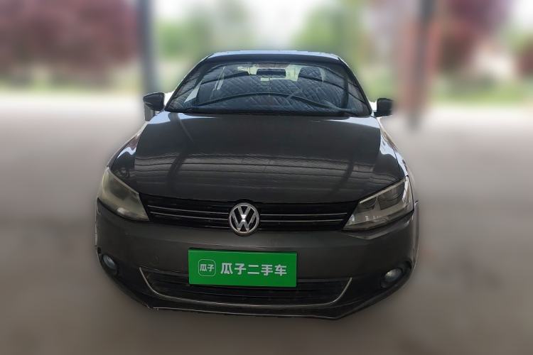 Used Volkswagen Sagitar 2014 1.6L Manual Comfort Model Front