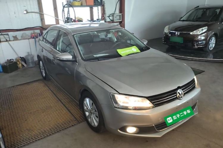 Used Volkswagen Sagitar 2014 Revised Version 1.6L Manual Comfort Edition Front Right 45 Deg