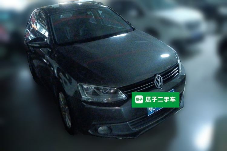 Used Volkswagen Sagitar 2014 Revised Version 1.6L Automatic Comfort Edition Front Right 45 Deg