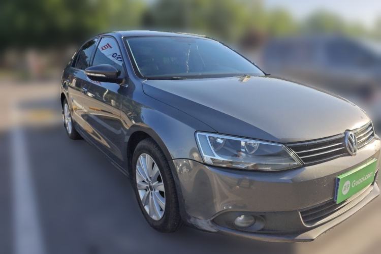 Used Volkswagen Sagitar 2014 1.6L Automatic Comfort Model Front Right 45 Deg