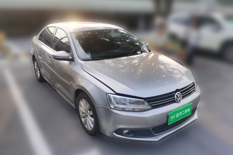 Used Volkswagen Sagitar 2014 Revised Version 1.4TSI Automatic Luxury Edition Front Right 45 Deg