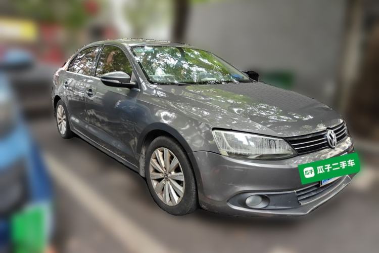 Used Volkswagen Sagitar 2014 Revised Version 1.6L Manual Comfort Edition Front Right 45 Deg