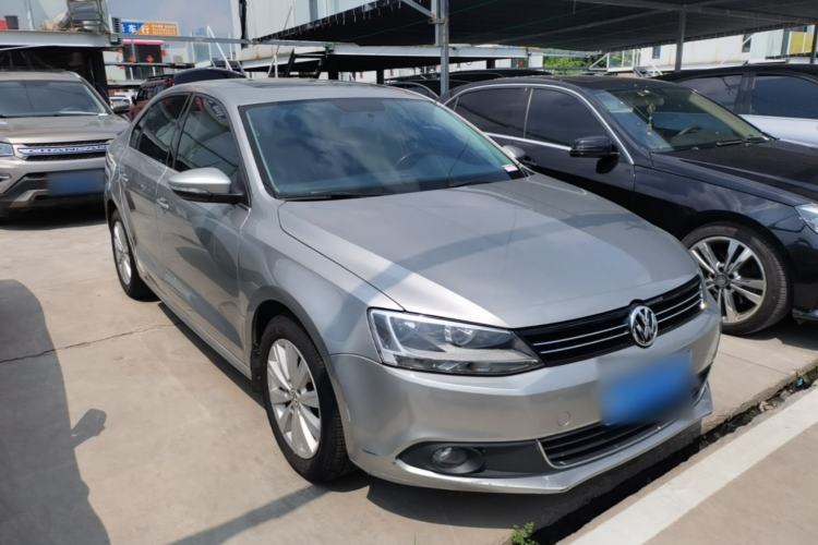 Used Volkswagen Sagitar 2014 Revised Version 1.6L Automatic Comfort Edition Front Right 45 Deg