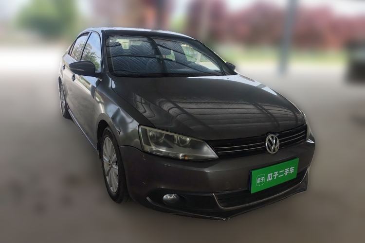 Used Volkswagen Sagitar 2014 1.6L Manual Comfort Model Front Right 45 Deg
