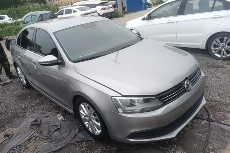 Used Volkswagen Sagitar 2014 Revised Version 1.4TSI Automatic Fashion Edition Front Right 45 Deg