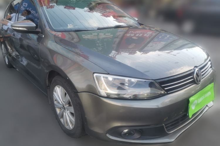 Used Volkswagen Sagitar 2014 1.6L Automatic Comfort Model Front Right 45 Deg