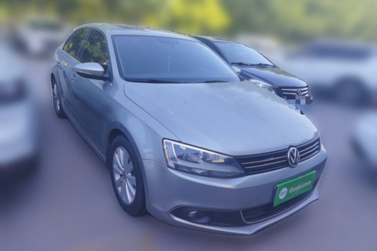 Used Volkswagen Sagitar 2014 1.6L Manual Comfort Model Front Right 45 Deg