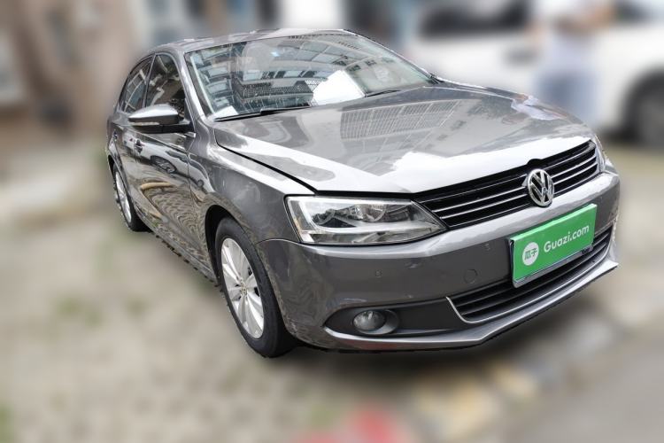 Used Volkswagen Sagitar 2014 Revised Version 1.4TSI Automatic Luxury Edition Front Right 45 Deg
