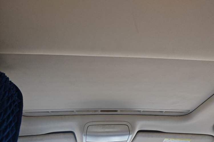 Used Volkswagen Sagitar 2014 Revised Version 1.4TSI Manual Luxury Edition Headliner