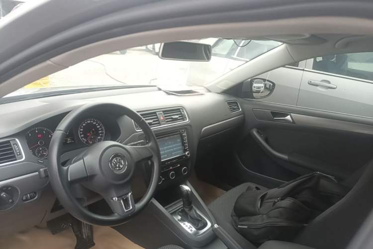 Used Volkswagen Sagitar 2014 Revised Version 1.4TSI Automatic Fashion Edition Headliner