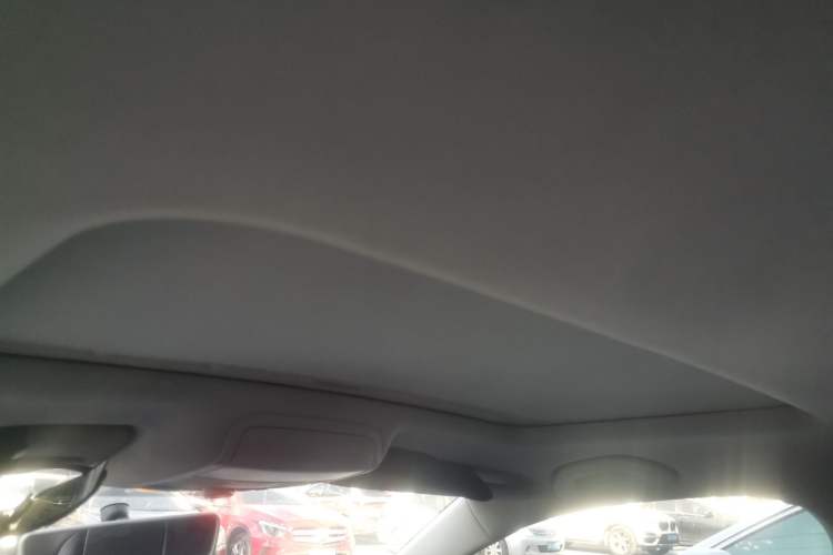 Used Volkswagen Sagitar 2014 1.6L Automatic Comfort Model Headliner