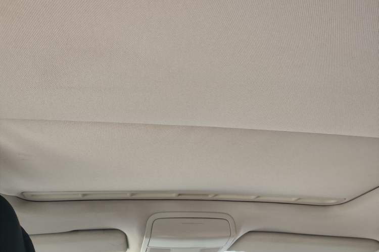 Used Volkswagen Sagitar 2014 1.4TSI Automatic Luxury Model Headliner