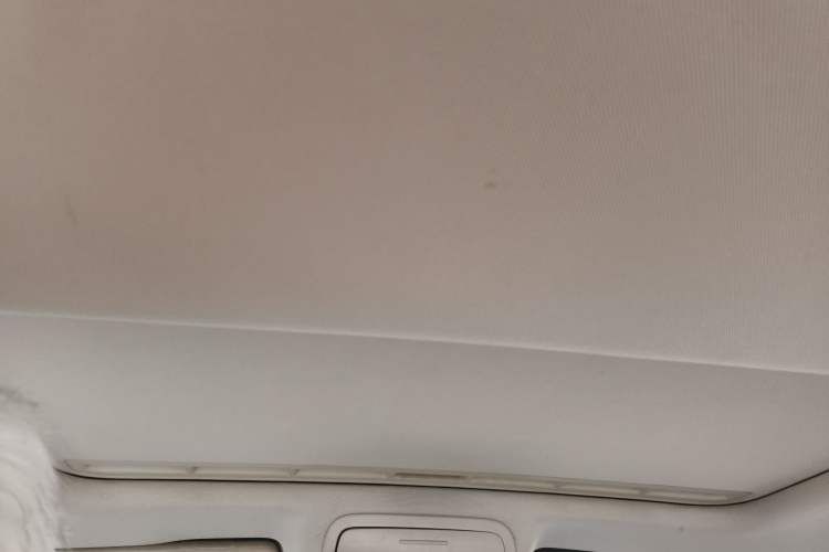 Used Volkswagen Sagitar 2014 1.4TSI Automatic Luxury Model Headliner