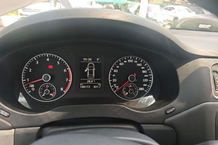 Used Volkswagen Sagitar 2014 Revised Version 1.4TSI Automatic Luxury Edition Instrument Cluster