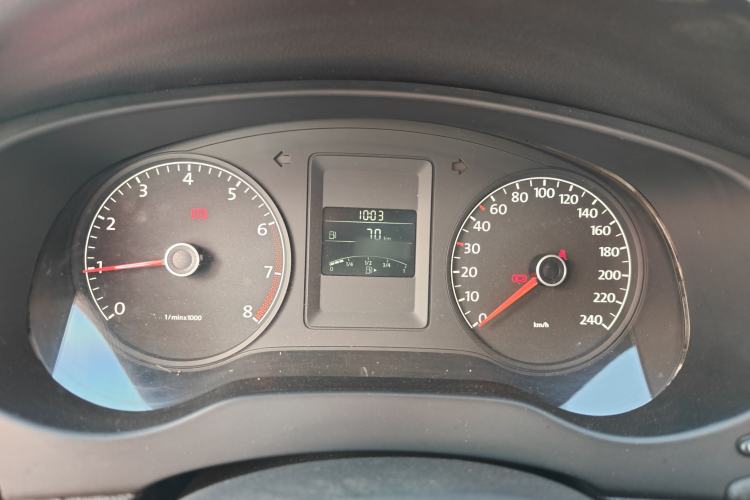 Used Volkswagen Sagitar 2014 Revised Version 1.6L Manual Comfort Edition Instrument Cluster