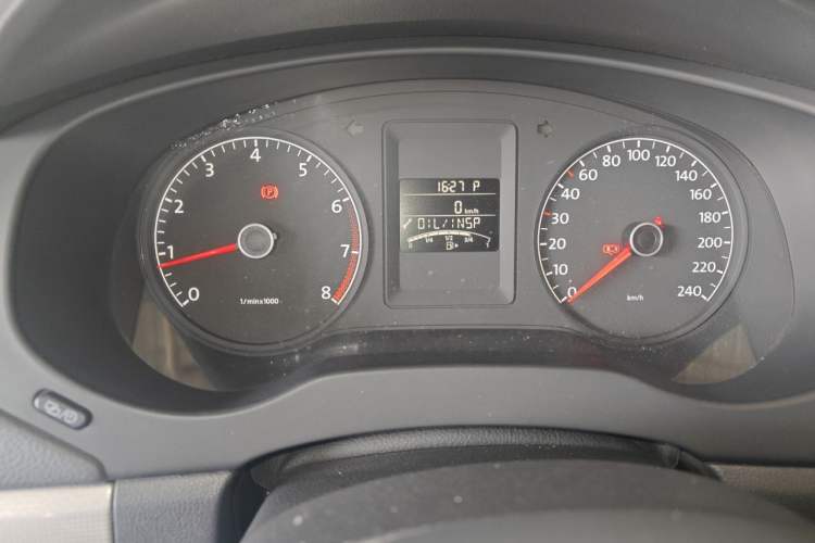 Used Volkswagen Sagitar 2014 1.6L Automatic Comfort Model Instrument Cluster