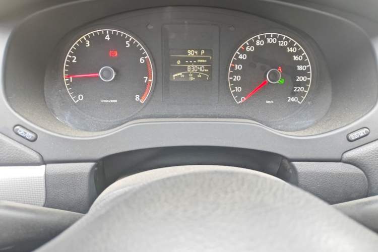 Used Volkswagen Sagitar 2014 1.6L Automatic Comfort Model Instrument Cluster