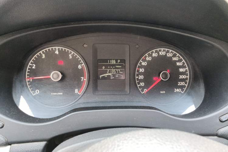 Used Volkswagen Sagitar 2014 1.6L Automatic Comfort Model Instrument Cluster