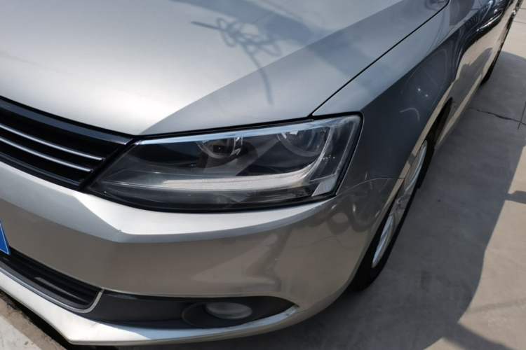 Used Volkswagen Sagitar 2014 Revised Version 1.6L Automatic Comfort Edition Left Front Headlight