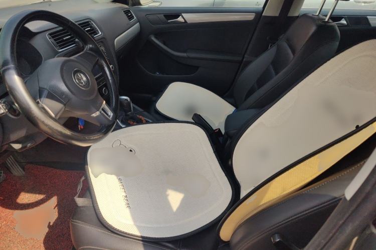 Used Volkswagen Sagitar 2014 Revised Version 1.6L Automatic Comfort Edition Left Front Seat