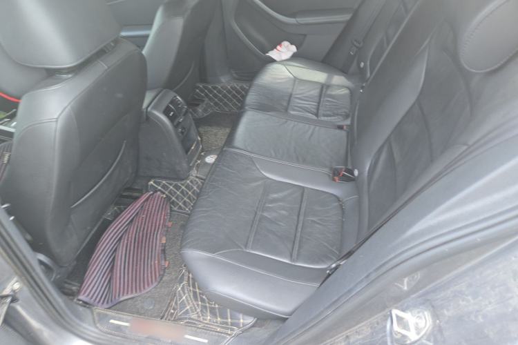 Used Volkswagen Sagitar 2014 1.6L Manual Comfort Model Left Rear Seat