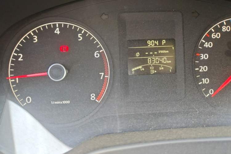 Used Volkswagen Sagitar 2014 1.6L Automatic Comfort Model Odometer Close Up