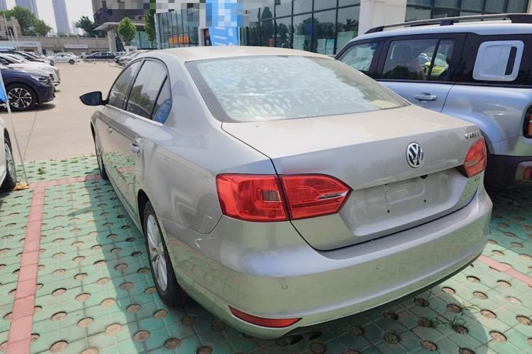 Used Volkswagen Sagitar 2014 1.4TSI Manual Luxury Model Rear Left 45 Deg