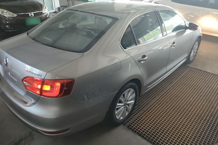 Used Volkswagen Sagitar 2014 Revised Version 1.6L Manual Comfort Edition Rear Right 45 Deg