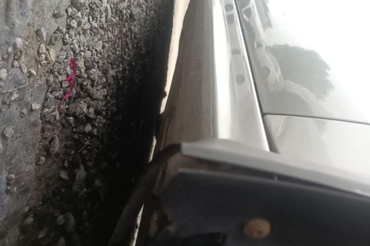 Used Volkswagen Sagitar 2014 Revised Version 1.4TSI Automatic Fashion Edition Right Side Sill