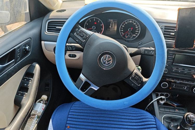 Used Volkswagen Sagitar 2014 Revised Version 1.4TSI Manual Luxury Edition Steering Wheel