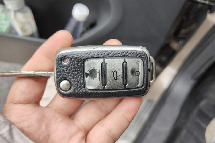 Used Volkswagen Sagitar 2014 1.6L Automatic Comfort Model Vehicle Key
