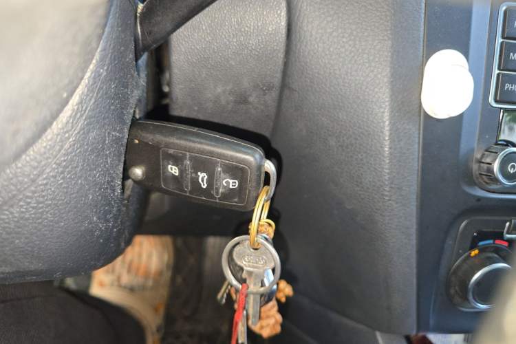 Used Volkswagen Sagitar 2014 1.4TSI Automatic Fashion Edition Vehicle Key