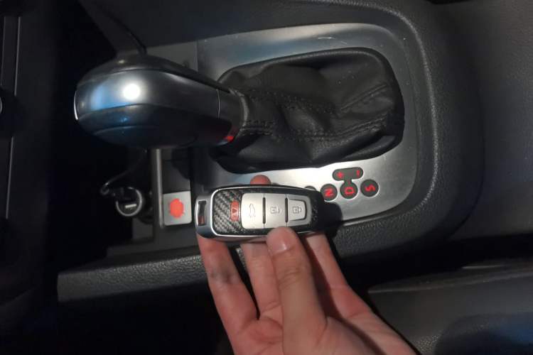 Used Volkswagen Sagitar 2014 1.6L Automatic Comfort Model Vehicle Key