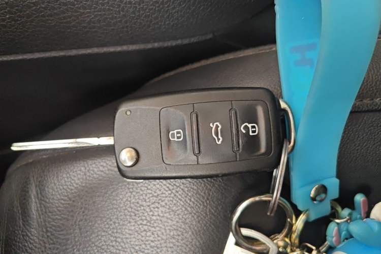 Used Volkswagen Sagitar 2014 1.4TSI Automatic Luxury Model Vehicle Key
