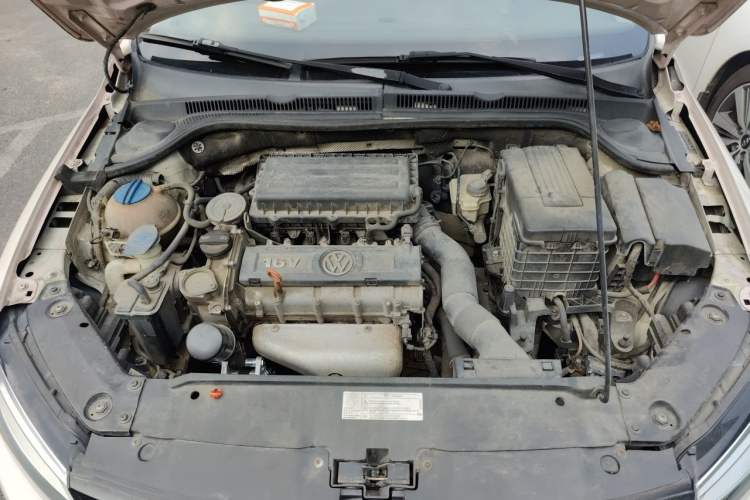 Used Volkswagen Sagitar 2014 1.6L Automatic Comfort Model Engine Bay