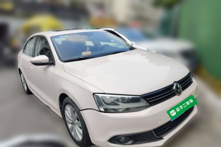 Used Volkswagen Sagitar 2014 1.6L Automatic Comfort Model Front Right 45 Deg