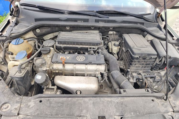 Used Volkswagen Sagitar 2014 1.6L Automatic Comfort Model Engine Bay