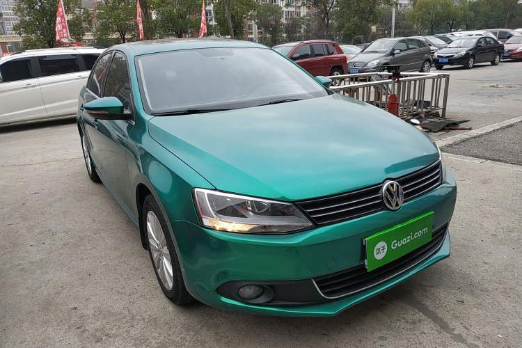 Used Volkswagen Sagitar 2014 Revised Version 1.4TSI Automatic Luxury Edition Front Right 45 Deg