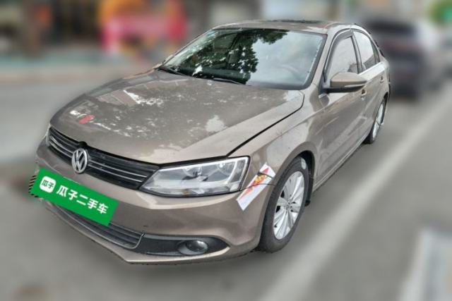 Ojetý Volkswagen Sagitar 2014 1.6L Manual Comfort Model
