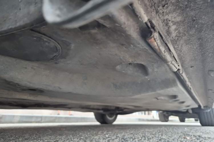 Used Volkswagen Sagitar 2014 1.6L Manual Comfort Model Chassis Front Left
