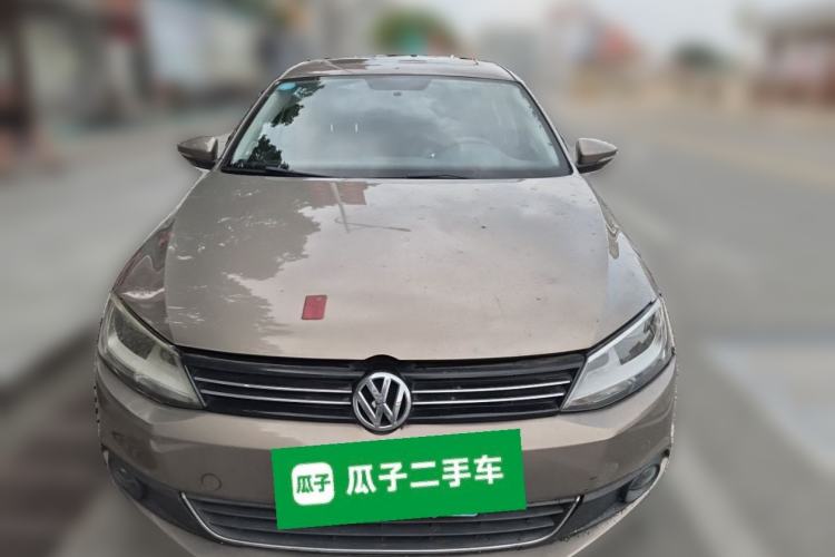Used Volkswagen Sagitar 2014 1.6L Manual Comfort Model Front