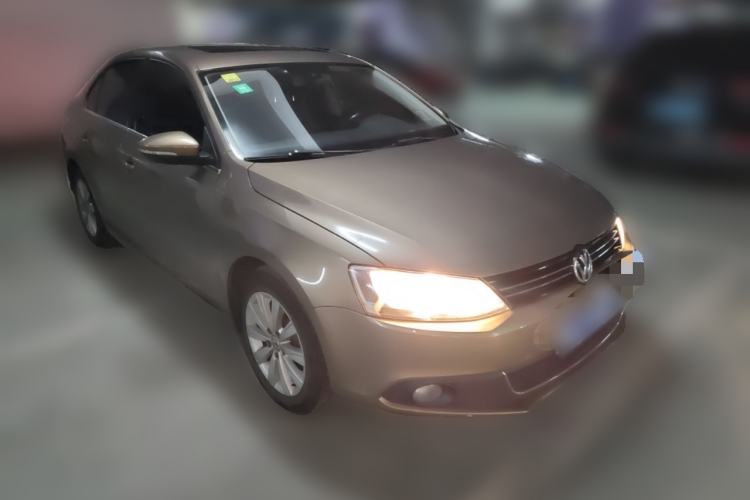 Used Volkswagen Sagitar 2014 Revised Version 1.6L Automatic Comfort Edition Front Right 45 Deg