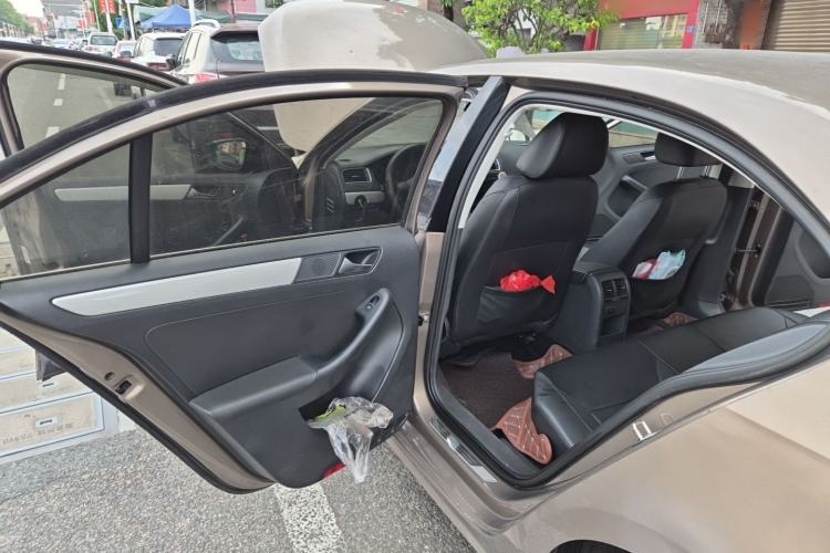 Used Volkswagen Sagitar 2014 1.6L Manual Comfort Model Left Rear Seat