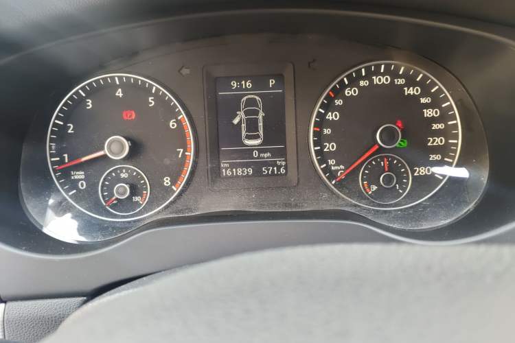 Used Volkswagen Sagitar 2014 Revised Version 1.4TSI Automatic Luxury Edition Odometer Close Up