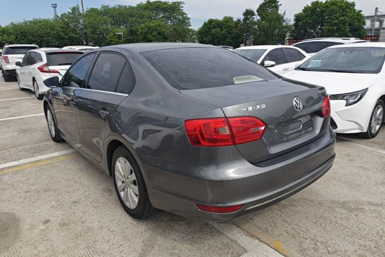 Used Volkswagen Sagitar 2014 1.6L Automatic Comfort Model Rear Left 45 Deg