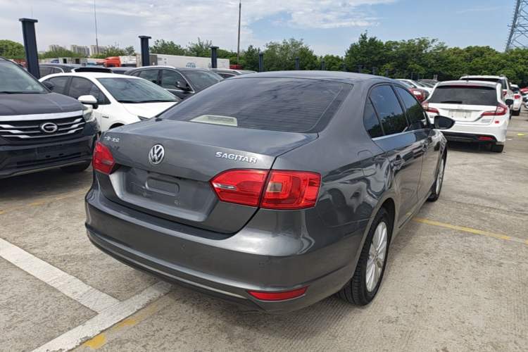Used Volkswagen Sagitar 2014 1.6L Automatic Comfort Model Rear Right 45 Deg