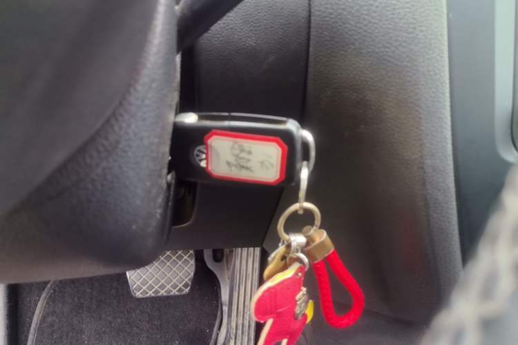 Used Volkswagen Sagitar 2014 1.4TSI Automatic Luxury Model Vehicle Key