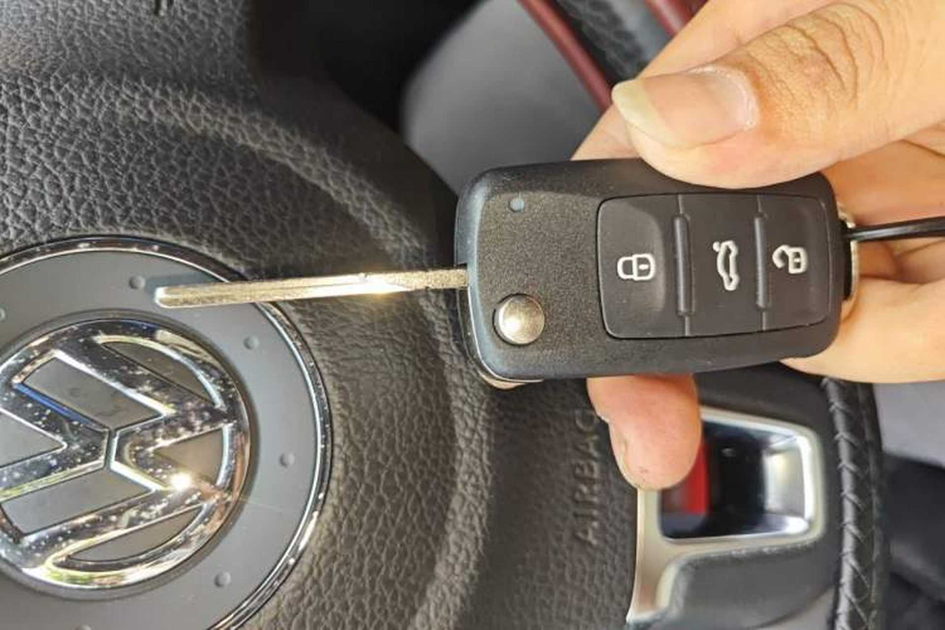 Used Volkswagen Sagitar 2014 Revised Version 1.6L Manual Comfort Edition Vehicle Key